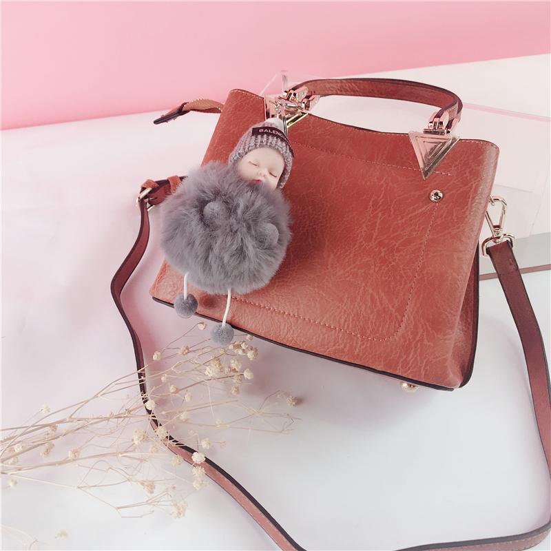 Ljubka simulacija plišaste mežikajoče lutke - slika 4