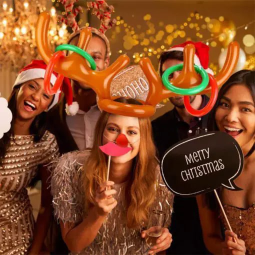 Igra metanja prstana z božičnim rogovjem severnega jelena